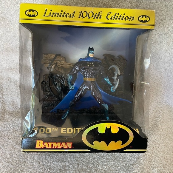 Limited 100th Edition Batman Figure Vintage 1996 - Picture 10 of 14